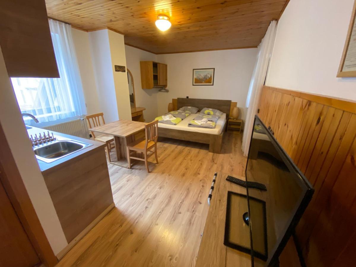 Encijan Apartments Лог-под-Мангартом Экстерьер фото